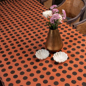 TABLE CLOTH